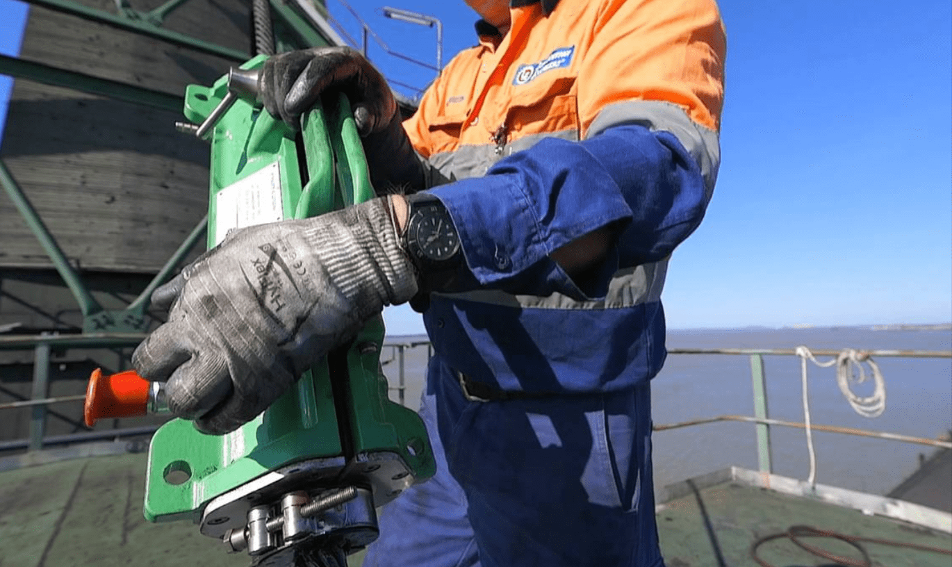 The Importance of Wire Rope Lubricant: Enhancing Durability and Performance